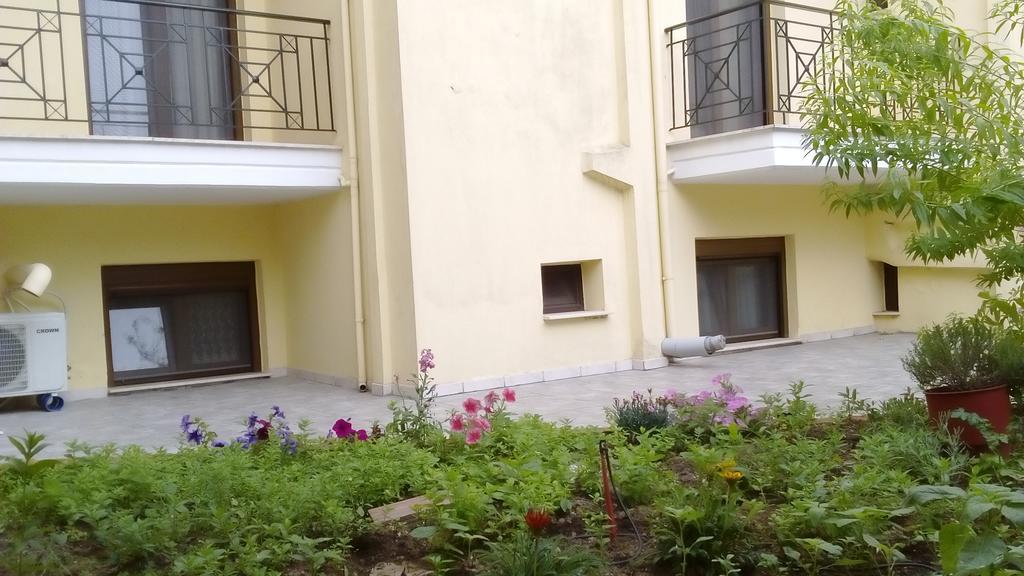 Natalia'S Apartments Nikiti  Dış mekan fotoğraf