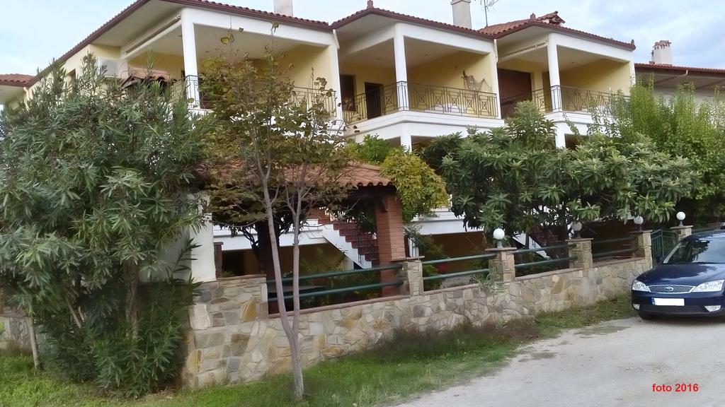 Natalia'S Apartments Nikiti  Dış mekan fotoğraf